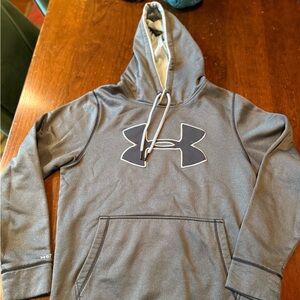 Under Armour Men’s Fleece Hoodie. Classic style.